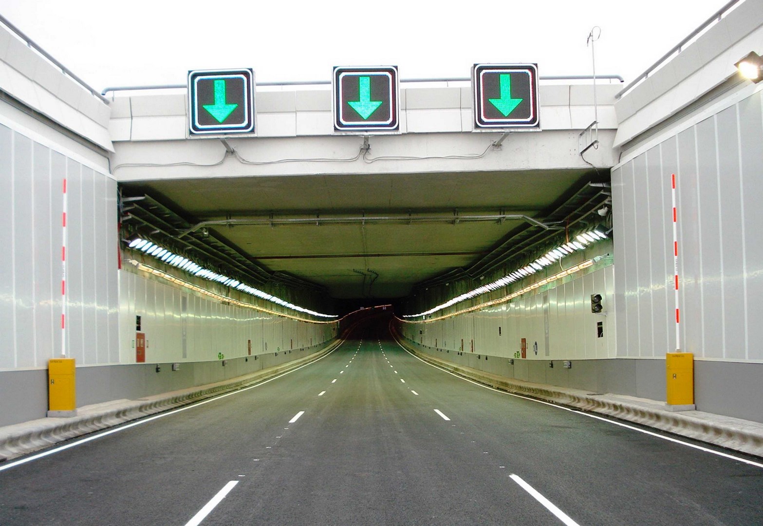 Mouth of the M-30 south tunnel