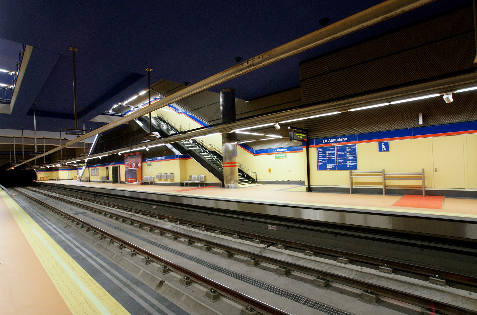 Estación Almudena