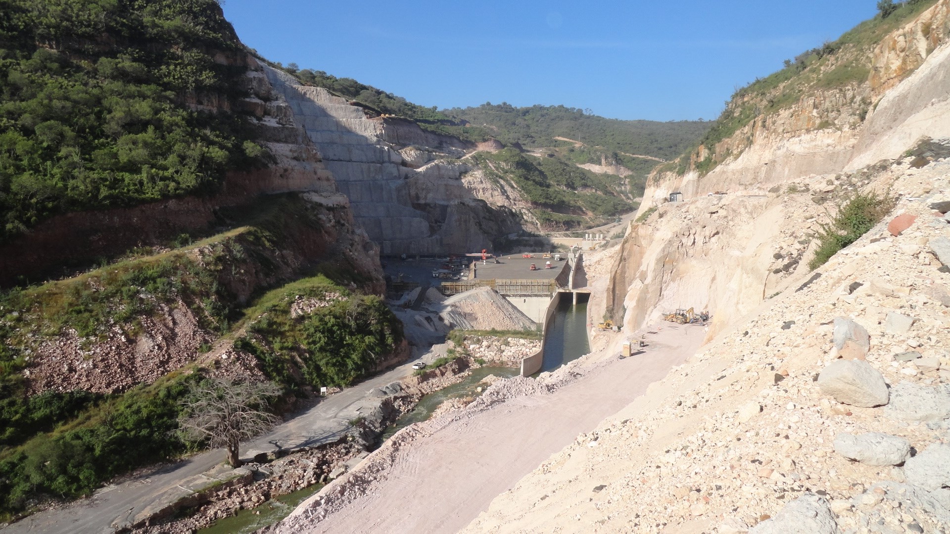 Construction of El Zapotillo Dam