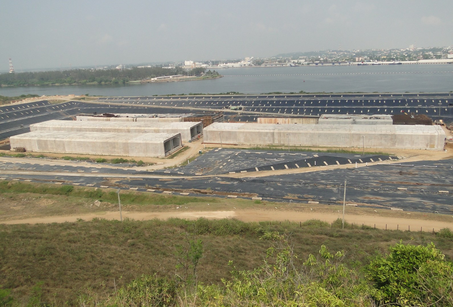 vista exterior en construcción del Túnel sumergido de Coatzalcoalcos