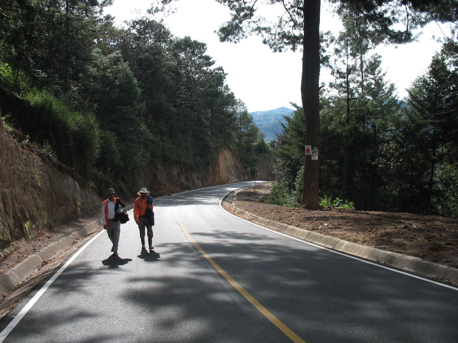 National Route 12. Inhabitants