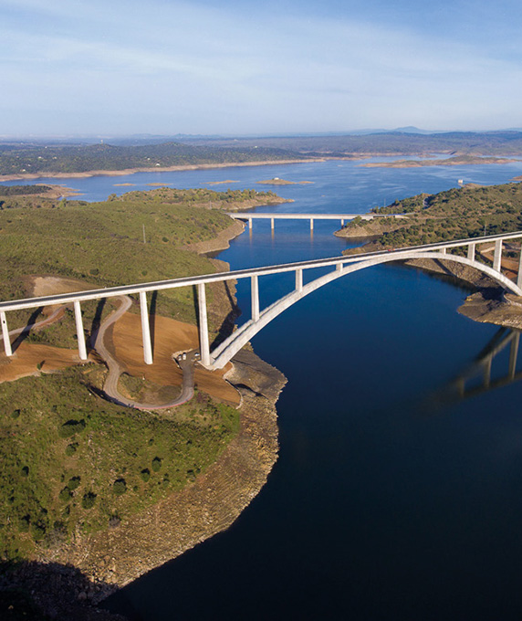 
			Viaducto de Almonte
			
		