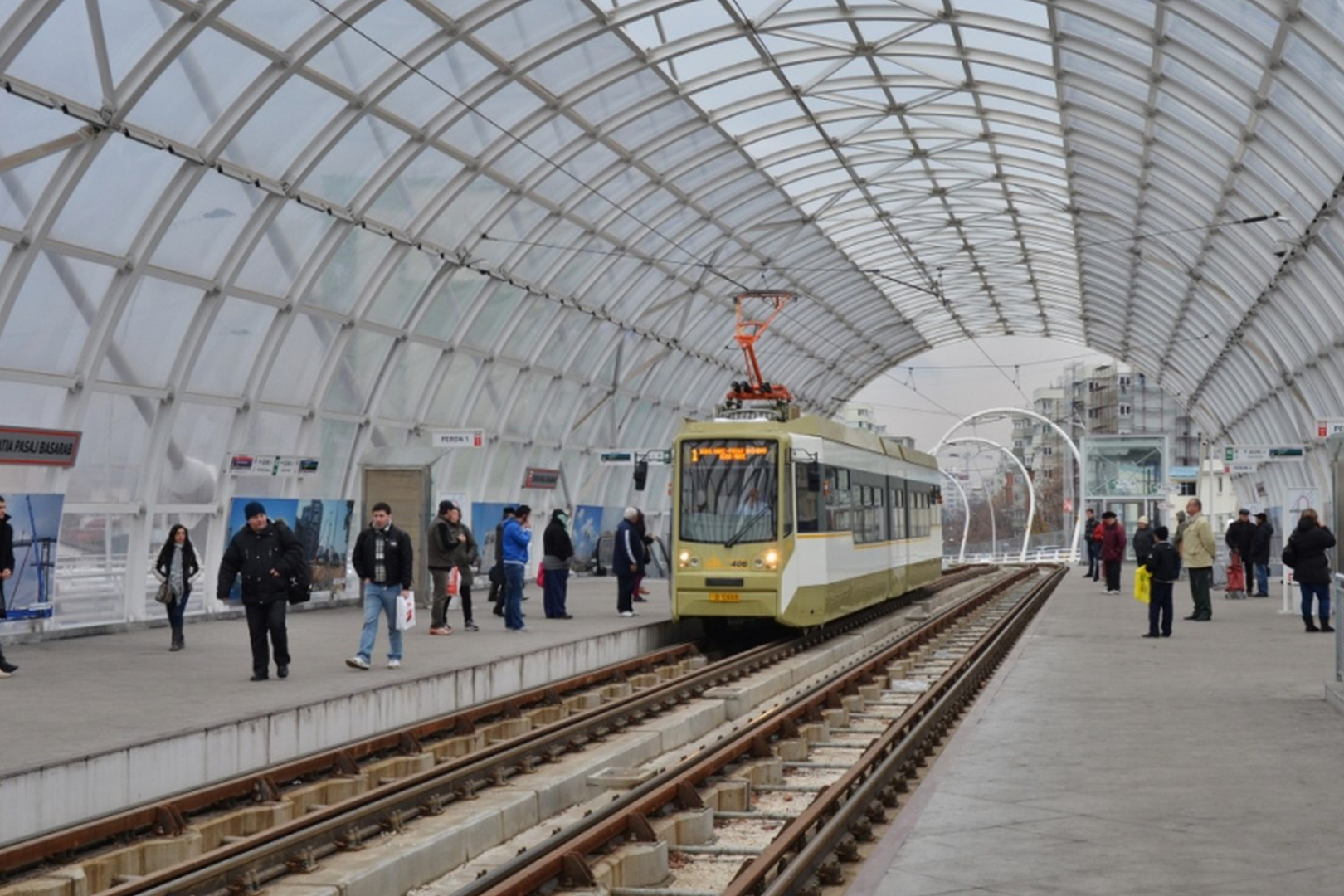 Estación sobre el puente