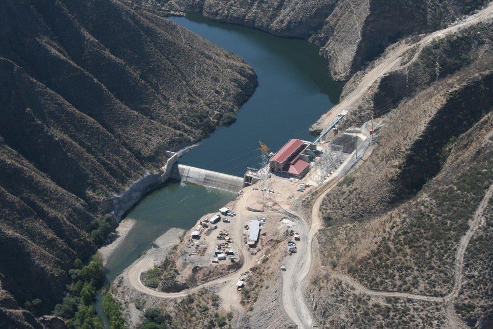 Aerial view of pumping station and dam, Querétaro