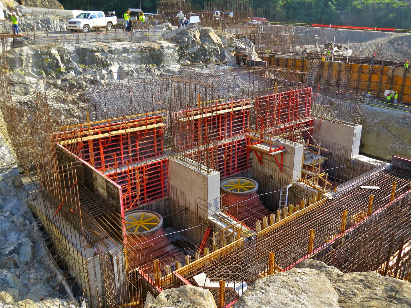 Construcción presa Bajo Frío