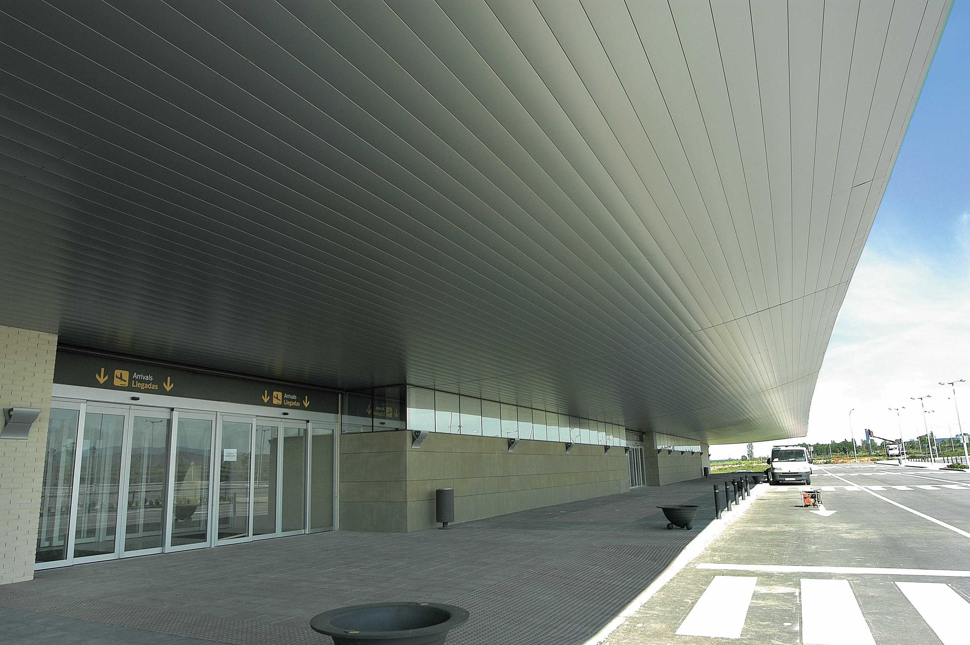 Aeropuerto Logroño entrada