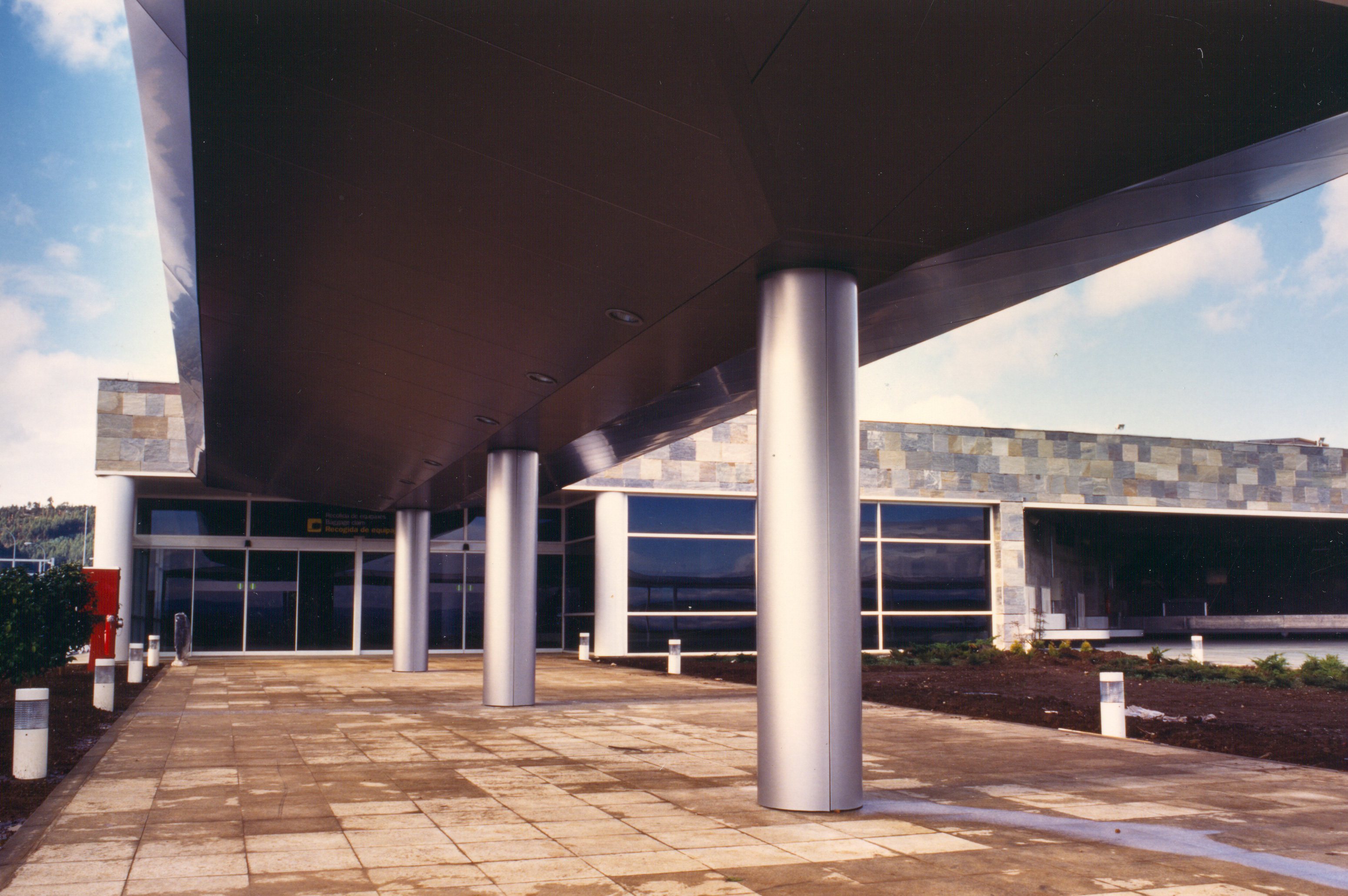 exteriores aeropuerto la Coruña