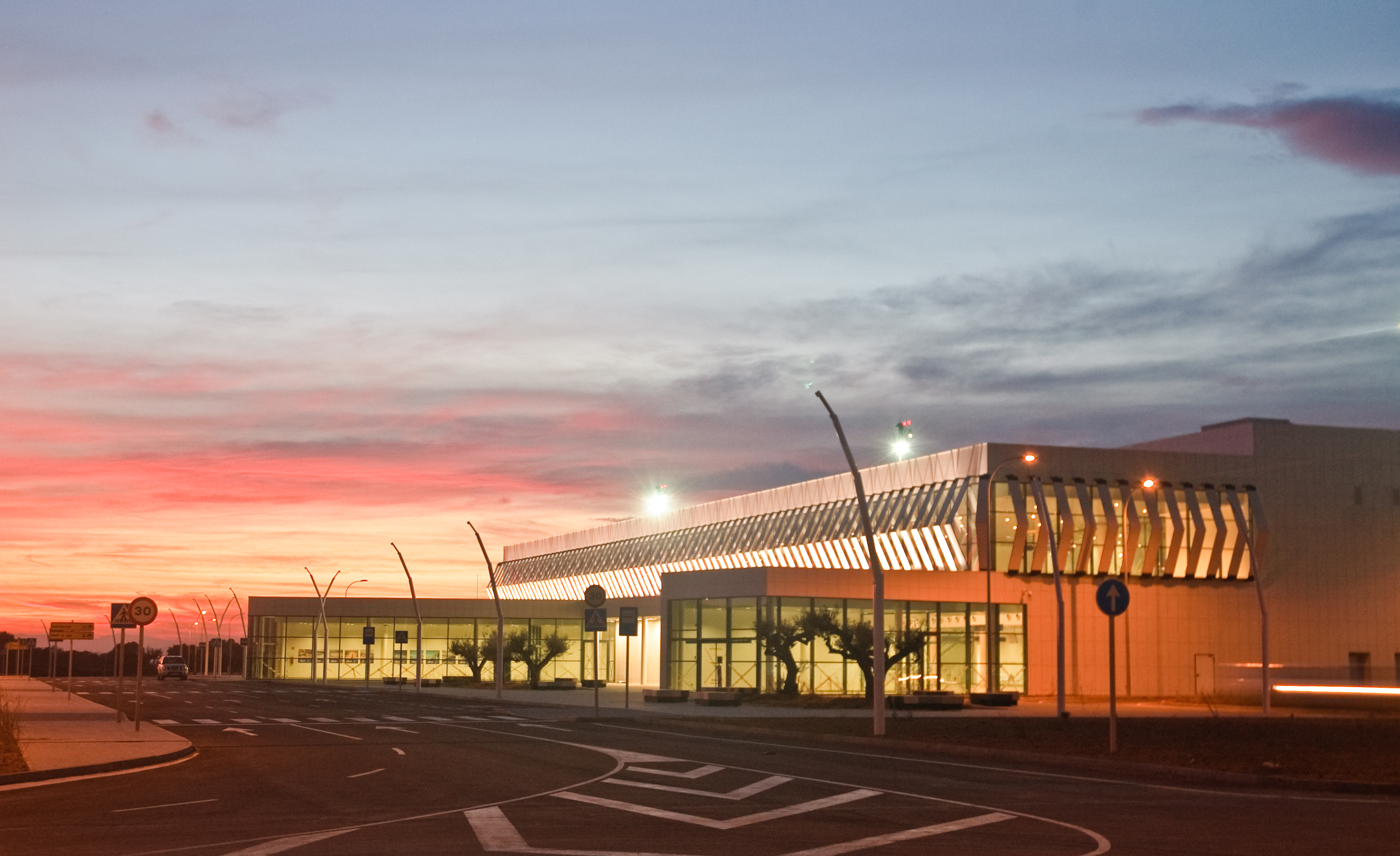 Aeropuerto Castellón nocturna