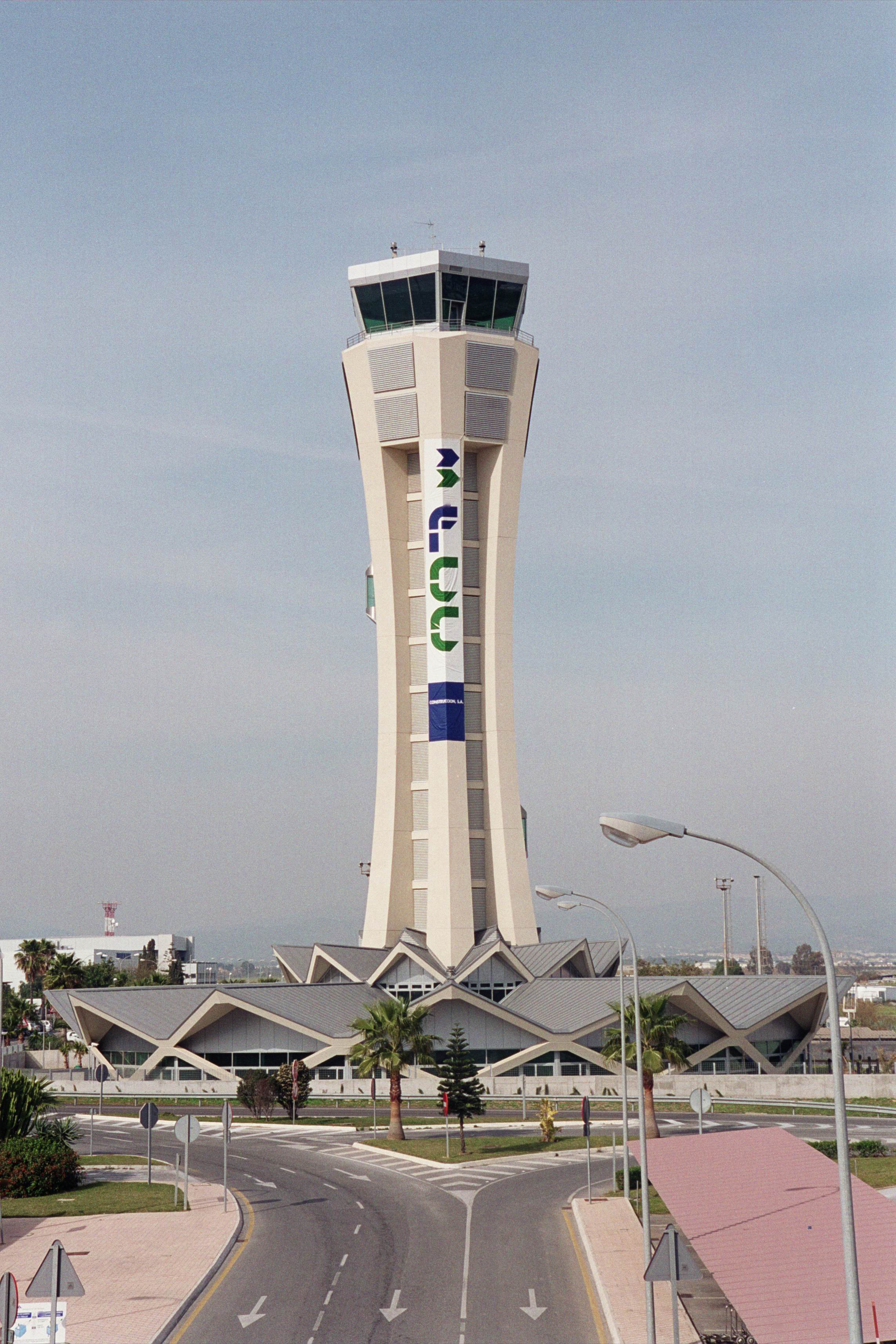torre control aeropuerto Málaga