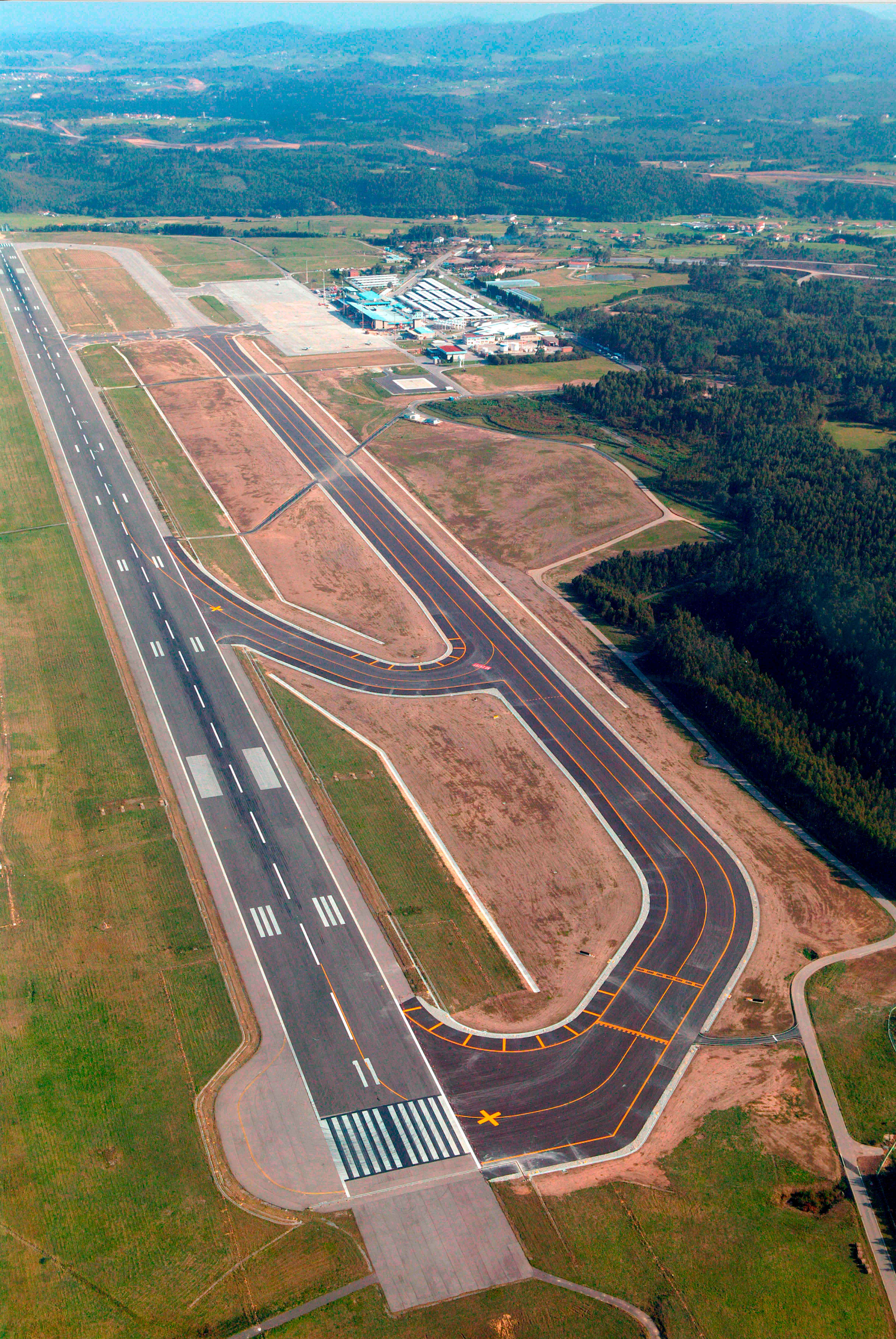 Aeropuerto Asturias Rodadura pista