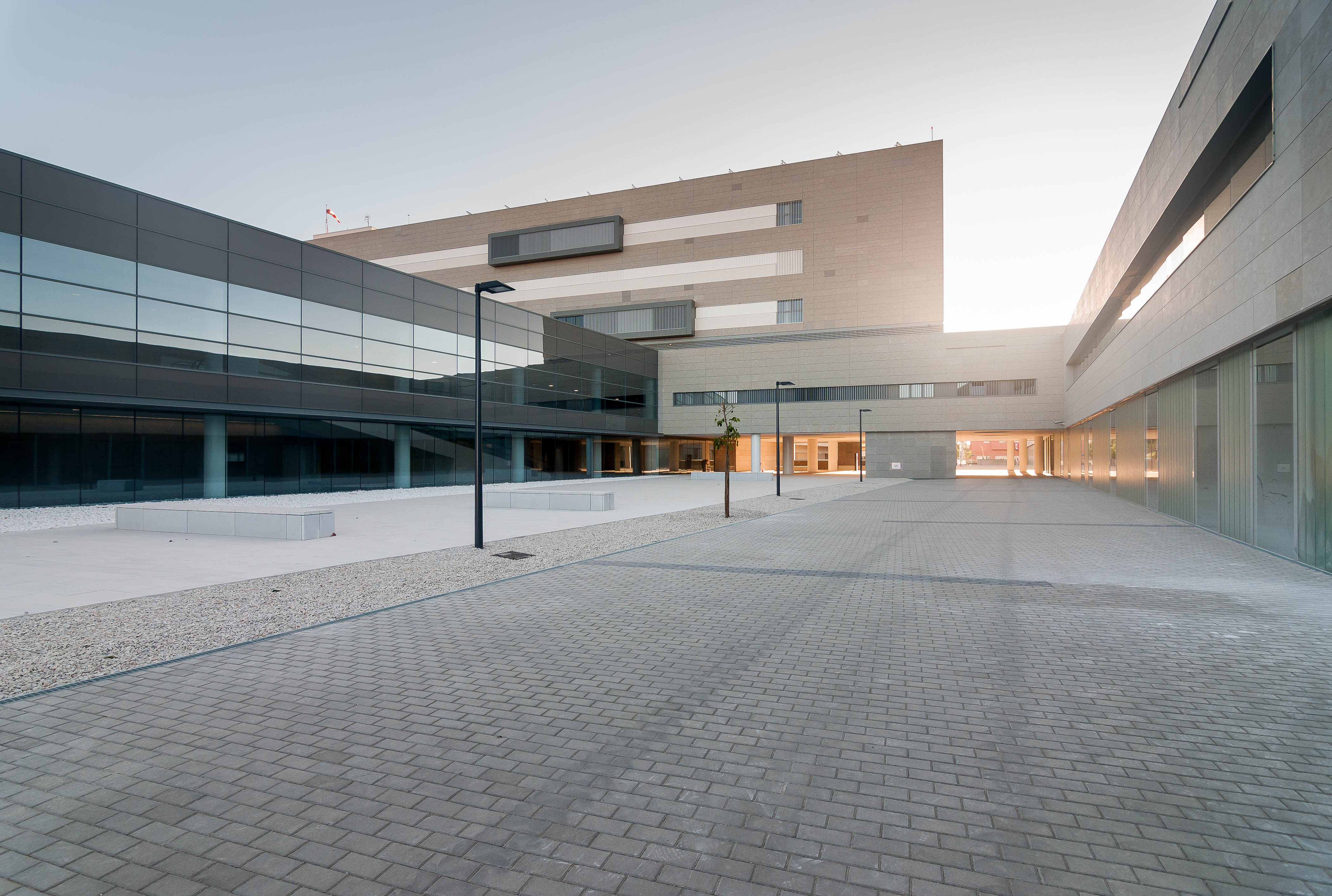
			Hospital Línea de la Concepción de Cádiz
			
		