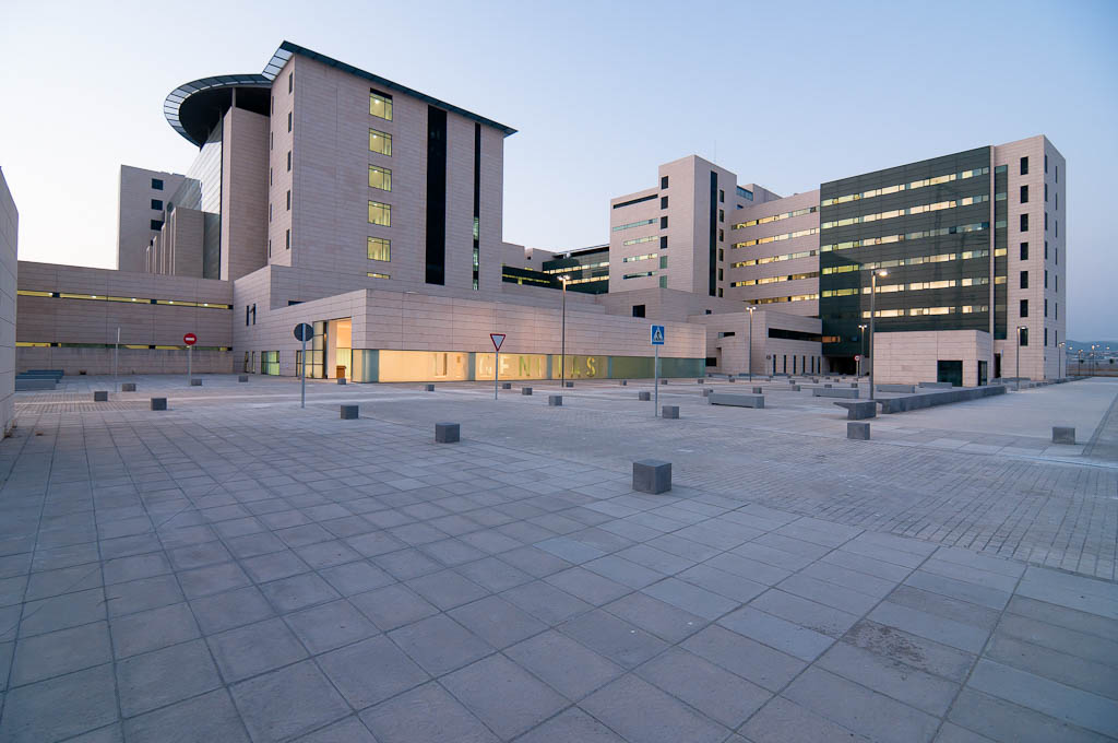 
			Hospital Campus de La Salud de Granada
			
		