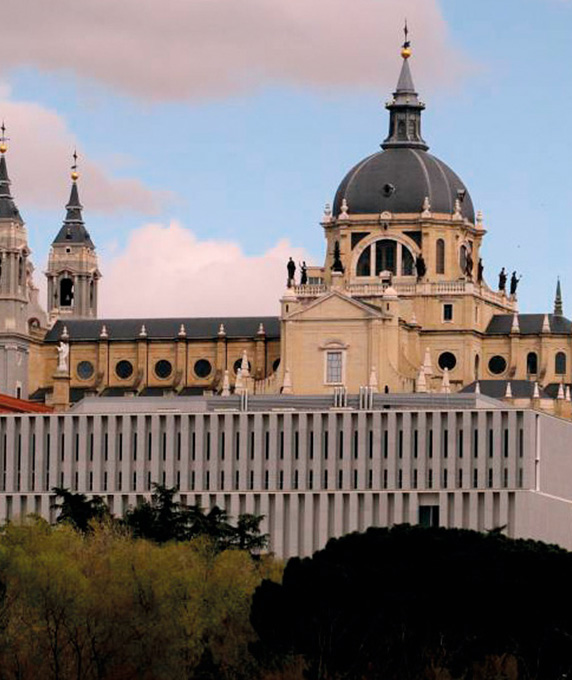 
			Museo de Colecciones Reales
			
		
