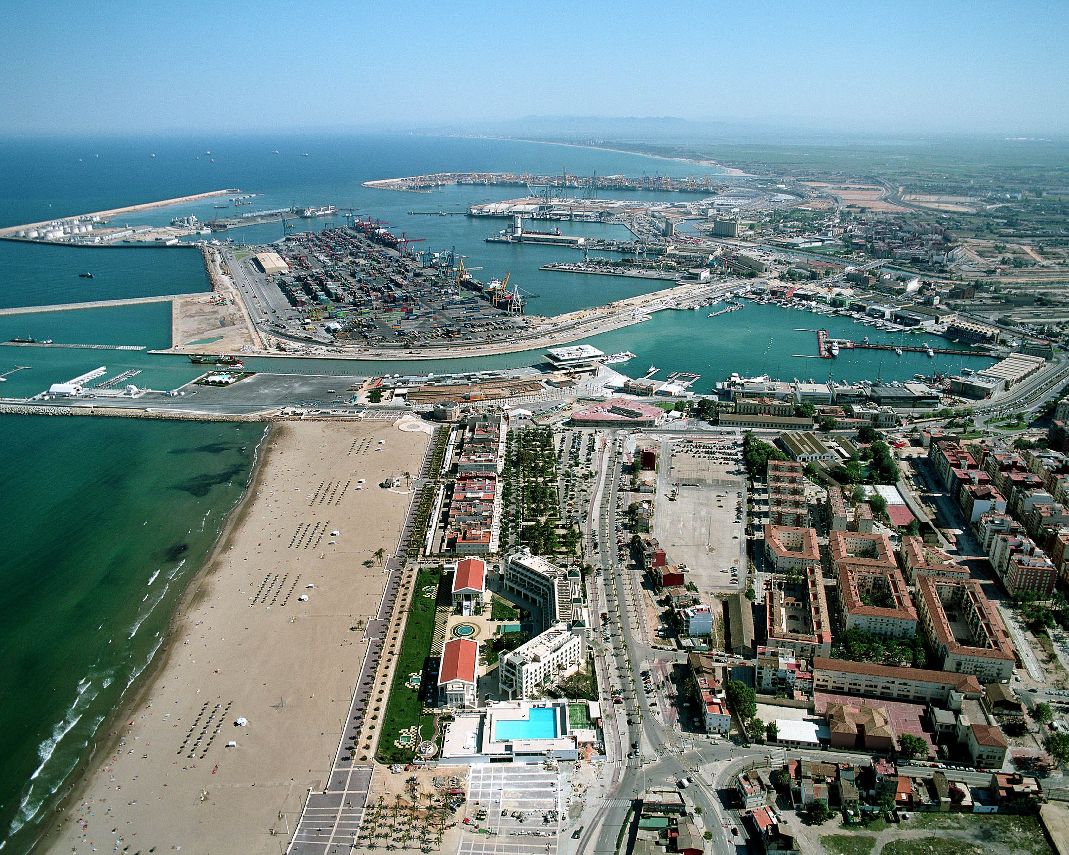 Vista aérea Canal de Comunicación Puerto de Valencia