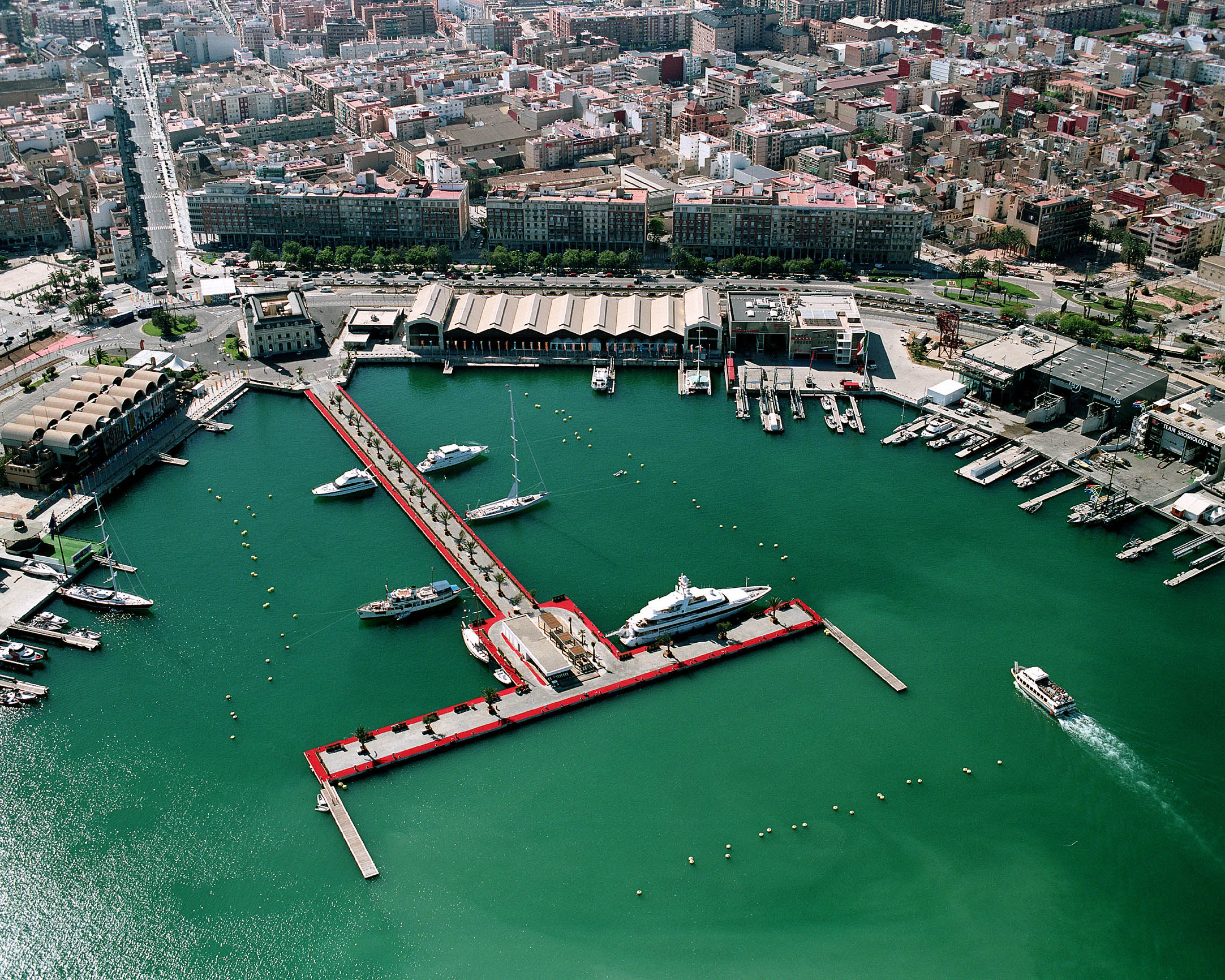 Vista aérea Canal de Comunicación Puerto de Valencia