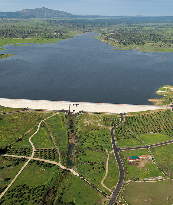 
			
			Alcollarín Dam aerial view
		