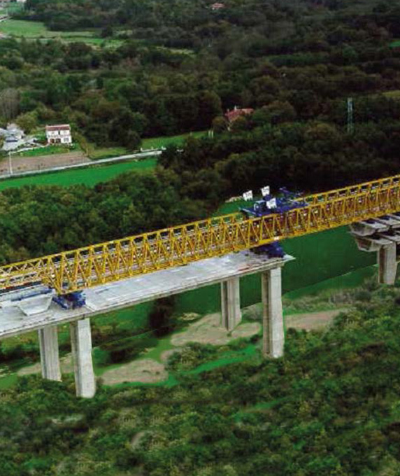 
			Viaductos de Arnoia y Valenzana
			
		