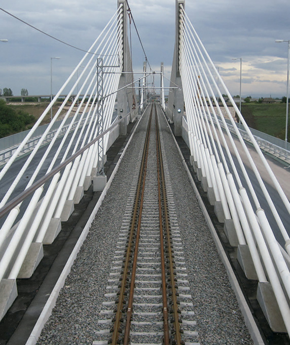 
			Accesos ferroviarios al puente Vìdin-Calafat
			
		