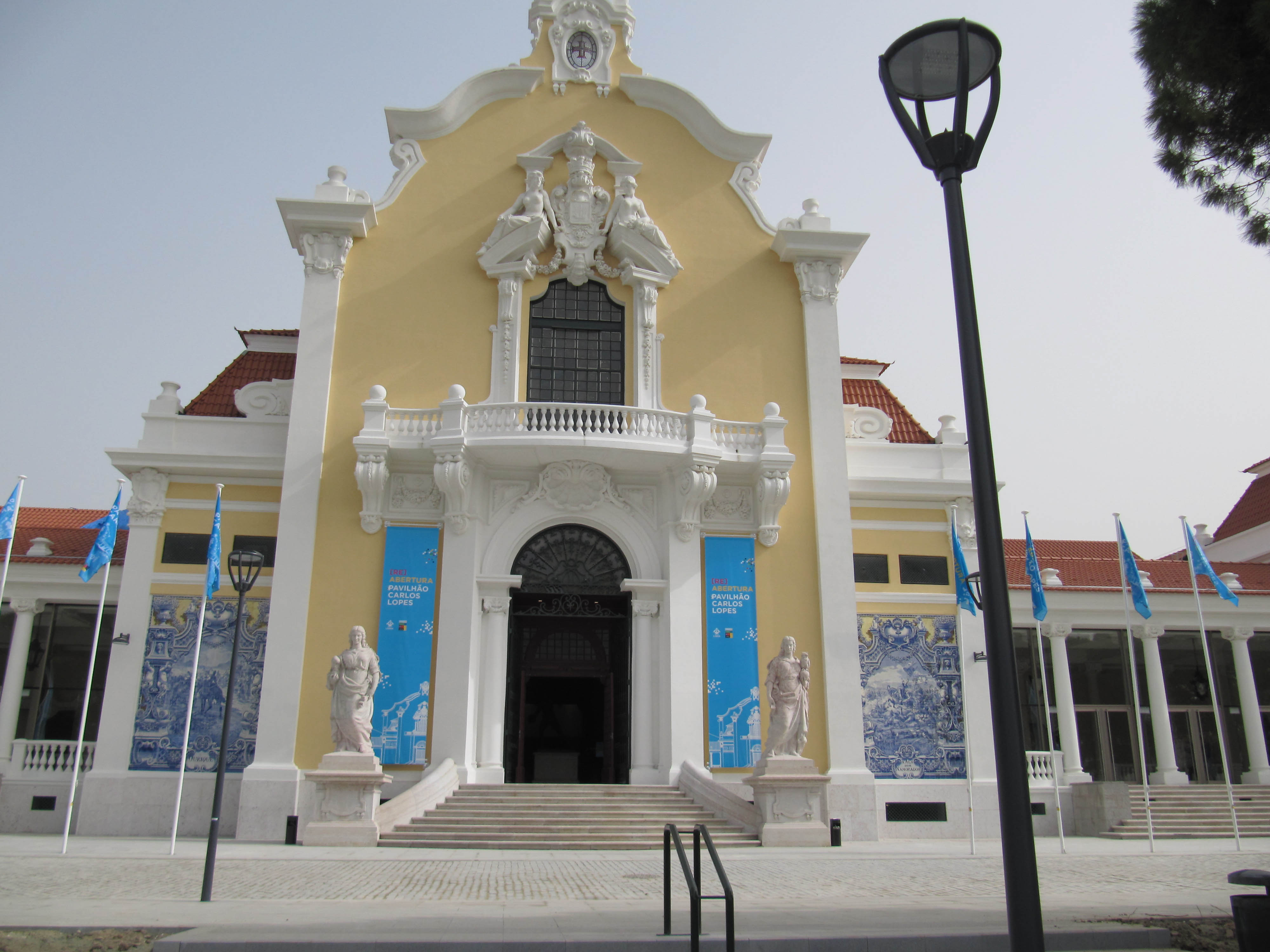 Facade Carlos Lopes