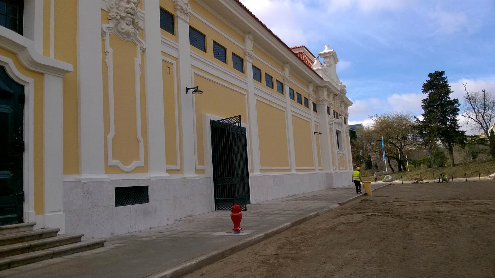 Facade Carlos Lopes