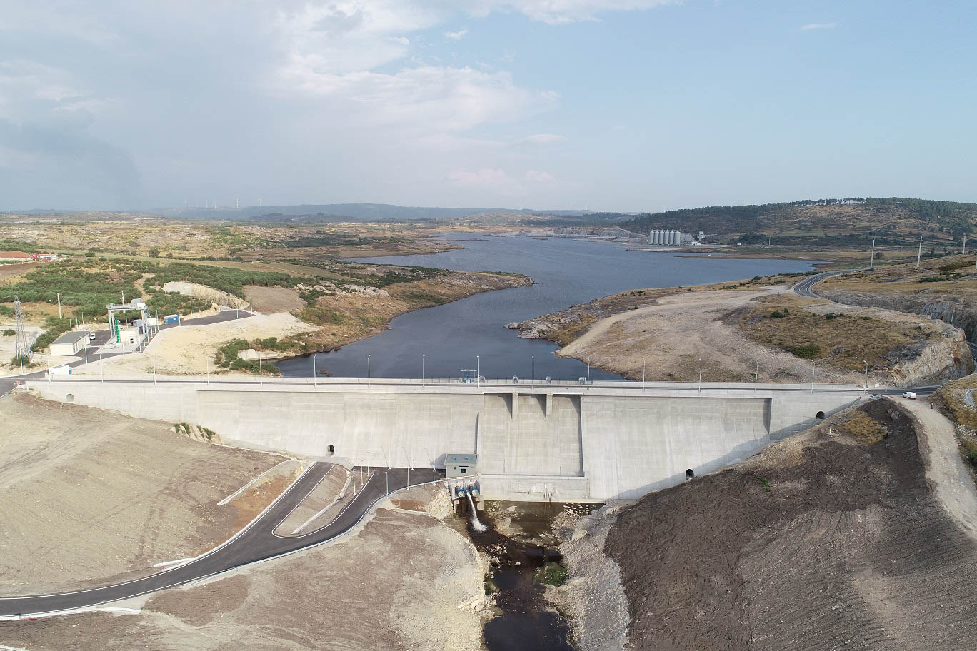 vista aérea Presa de Gouvães